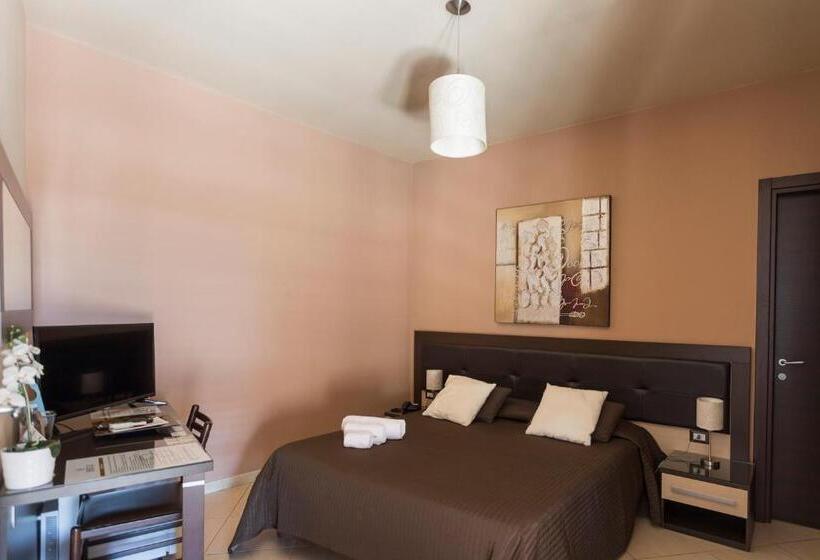 스탠다드 트리플 룸, Beatus Suites And Rooms B&b