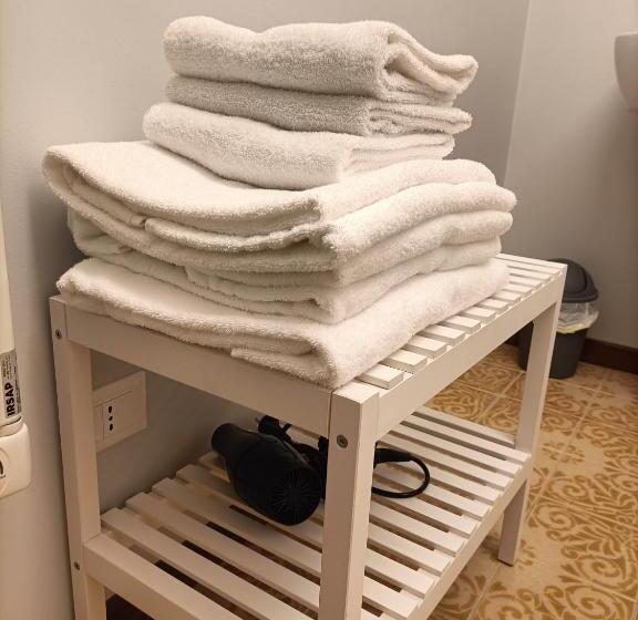 اتاق استاندارد سه تخته با بالکن, Casapiu Rooms