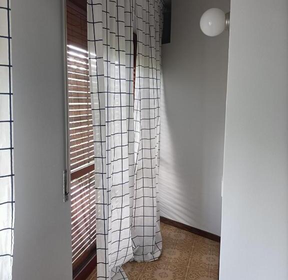 اتاق استاندارد سه تخته با بالکن, Casapiu Rooms