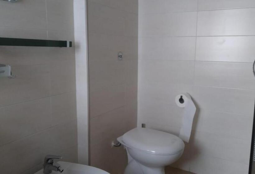 اتاق کلاسیک سه تخته, Cconforthotels R&b Dolci Notti   Self Check In