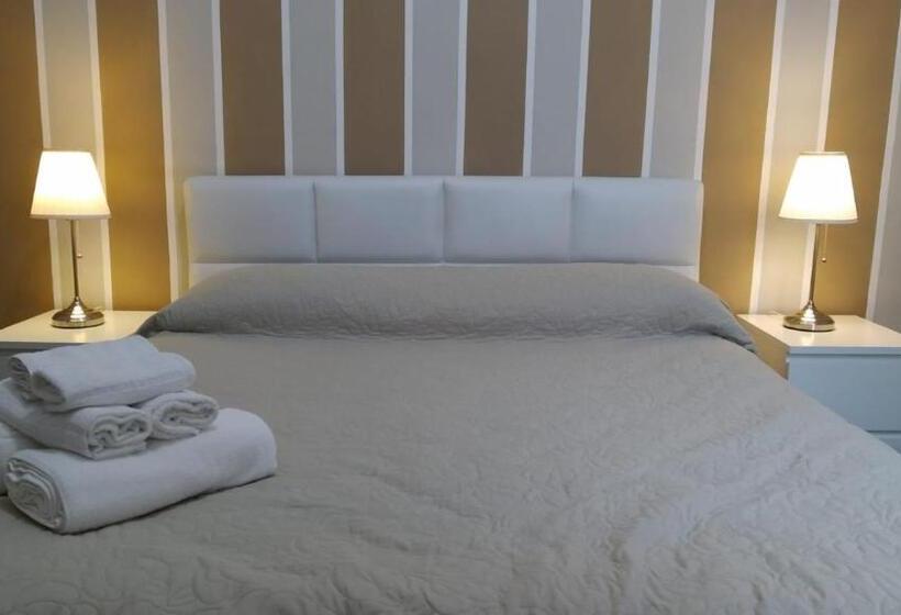 اتاق کلاسیک سه تخته, Cconforthotels R&b Dolci Notti   Self Check In