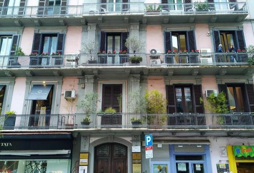 اتاق کلاسیک سه تخته, Cconforthotels R&b Dolci Notti   Self Check In