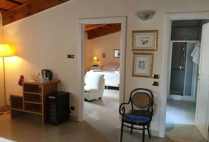 スタンダード４人部屋, Palazzo Sottile Meninni   Classics Experience