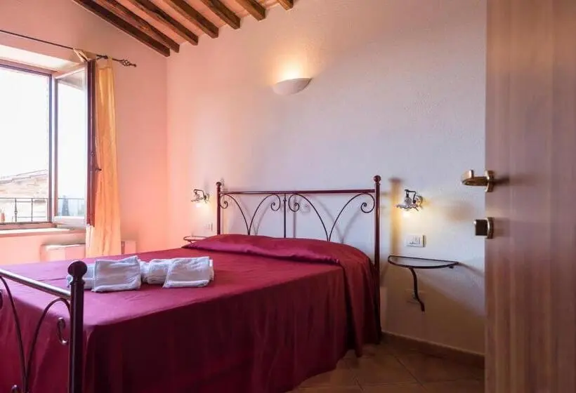 Standard Neljän Hengen Huone, Bed & Breakfast Suvereto