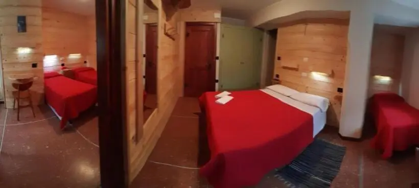 スタンダード4人部屋, Albergo Cioccarelli