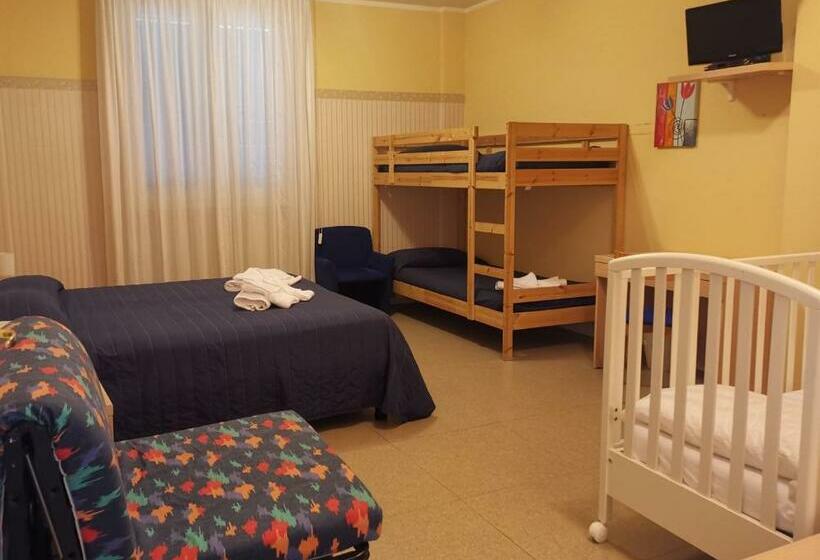 غرفة عائلية, Aquavite