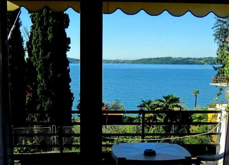 غرفة قياسية مطلّة علي البحيرة, Aquavite