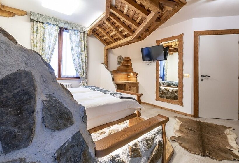 חדר משפחתי, Arcangelo 3 Stelle Superior