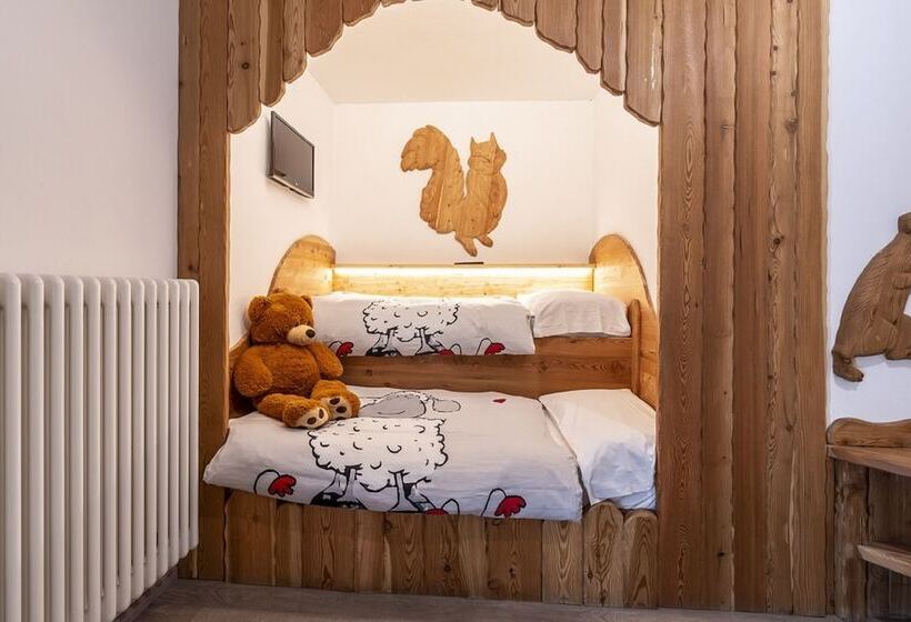 חדר משפחתי, Arcangelo 3 Stelle Superior