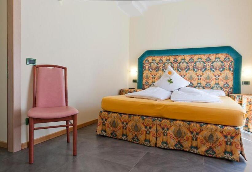 Superior room with lake view, Augusta