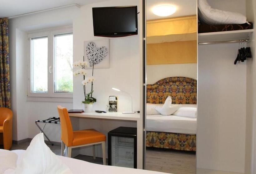 Номер Economy, Augusta