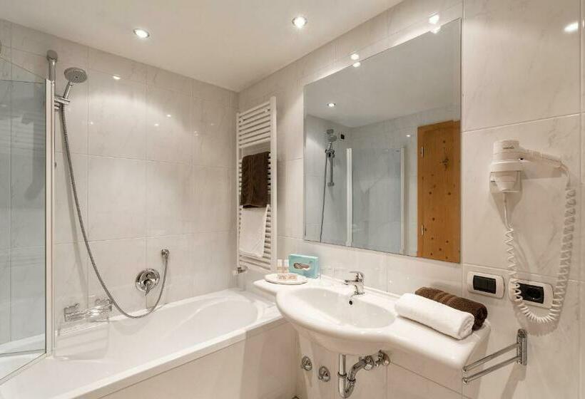 小型套房带阳台, Bel Sit