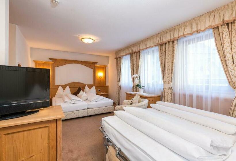 주니어 스위트 발코니, Bel Sit