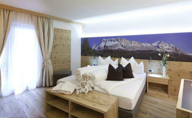 발코니 디럭스 룸, Bel Sit