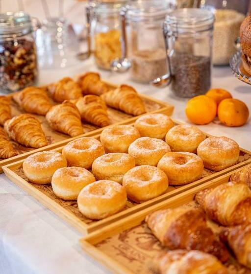 エコノミールーム, Bianca Vela