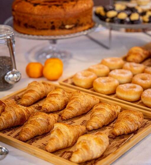 エコノミールーム, Bianca Vela