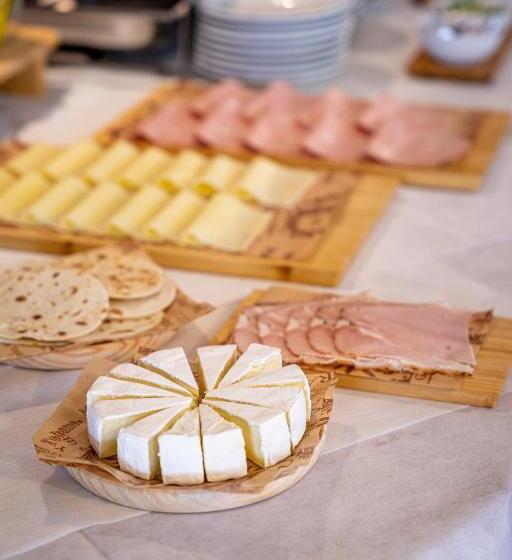 スタンダードトリプルルーム, Bianca Vela