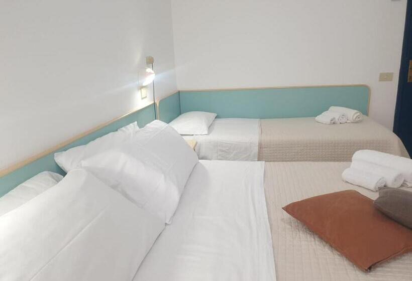 スタンダードトリプルルーム, Bianca Vela