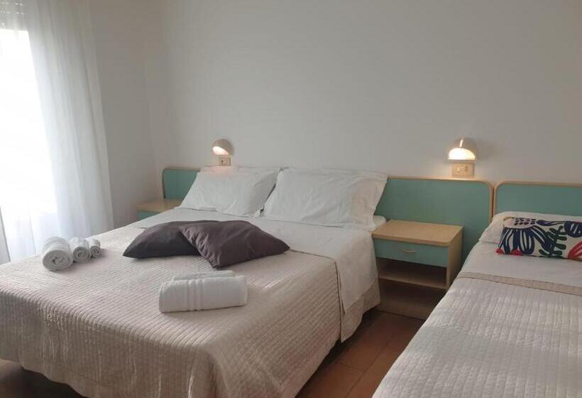 コンフォートトリプルルーム, Bianca Vela