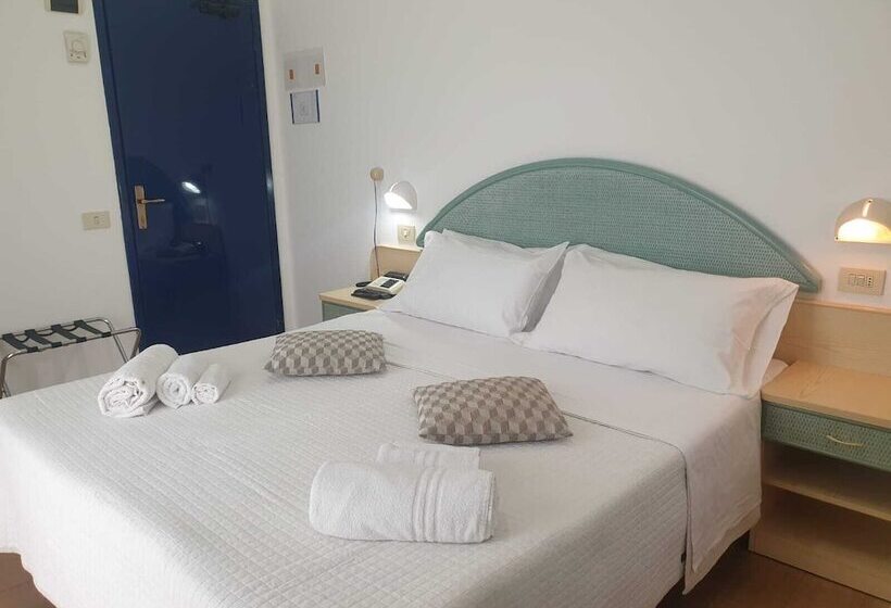 エコノミールーム, Bianca Vela