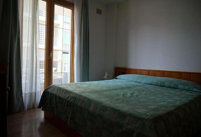 Семейный Номер, Columbus Dependance