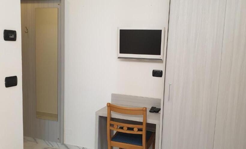 Номер Стандарт, Columbus Dependance