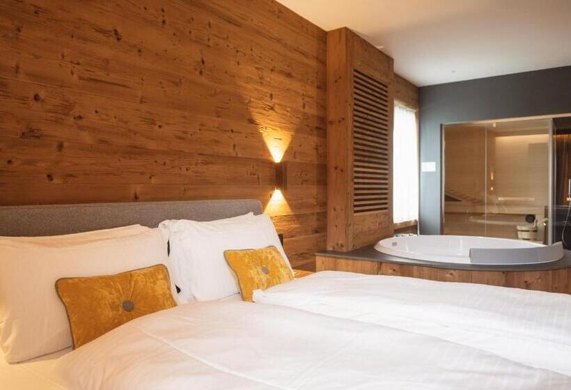 سوئیت با وان آب گرم, Fiori Dolomites Experience