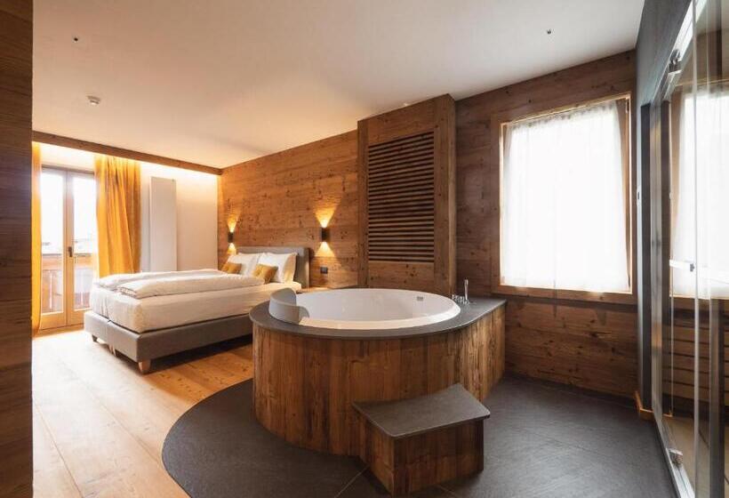 Люкс с гидромассажем, Fiori Dolomites Experience