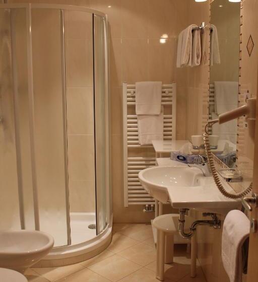 スタンダードトリプルルーム, Garni Panoramik