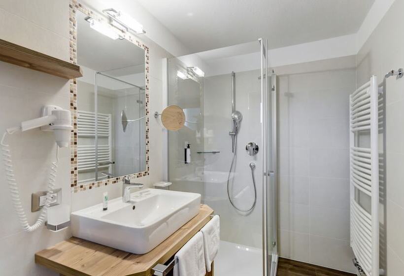 Номер Стандарт, Jägerheim 3s