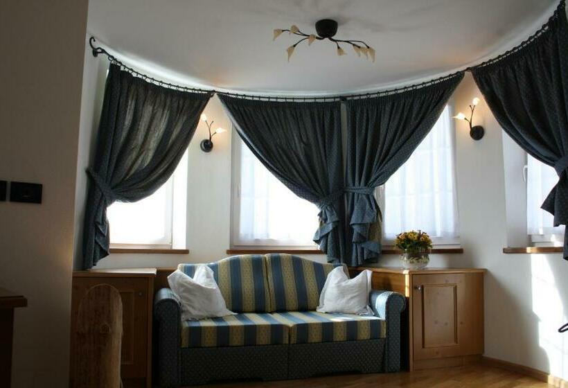 Полулюкс, La Baita