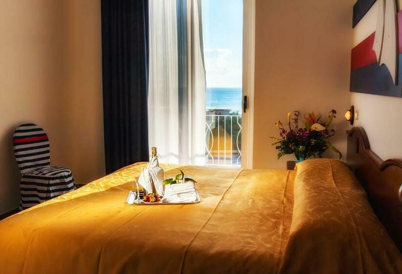 Номер Стандарт, La Carruba