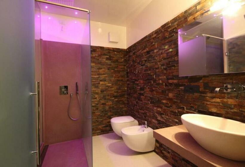 スイート, La Gritta Srl