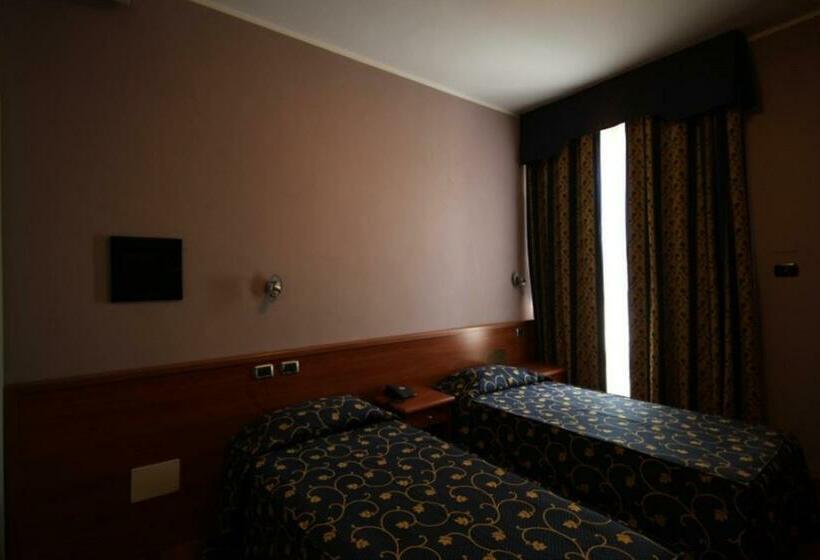 スタンダードトリプルルーム, La Gritta Srl