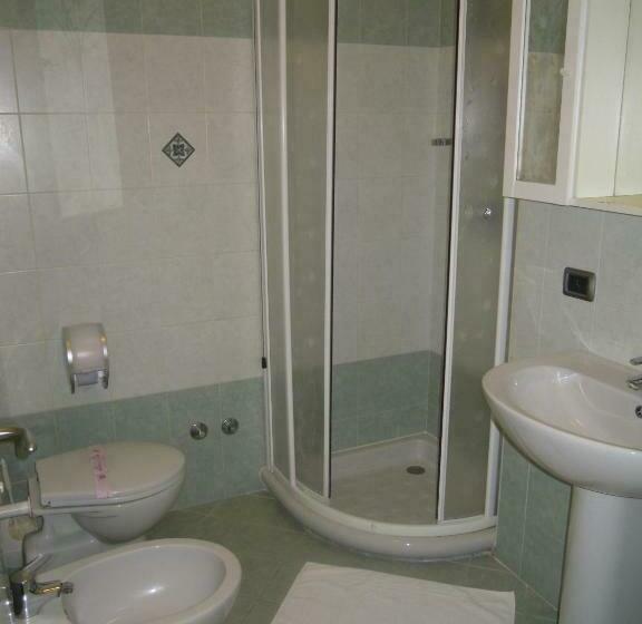 スタンダードルーム, La Gritta Srl