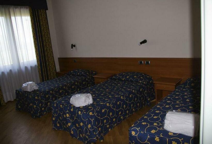 スタンダードトリプルルーム, La Gritta Srl