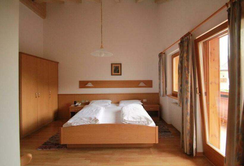 شقة من غرفة نوم واحدة متصلة, Pension Merisana