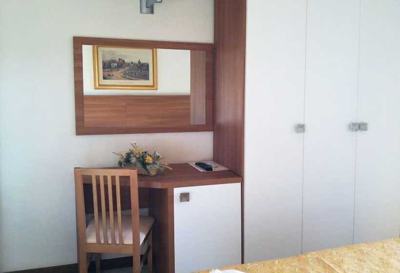 スタンダード４人部屋, Promenade