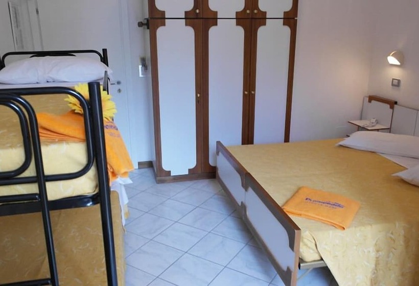 スタンダード４人部屋, Promenade