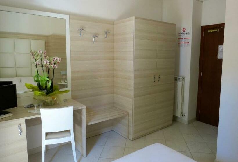 Номер Стандарт с Балконом, Rosmarina