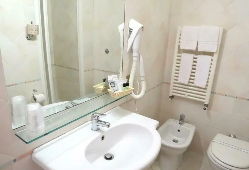 Standard Yhden Hengen Huone, Rosmarina