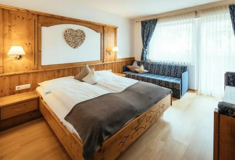 Standard-huone Parveke, Tirolerhof