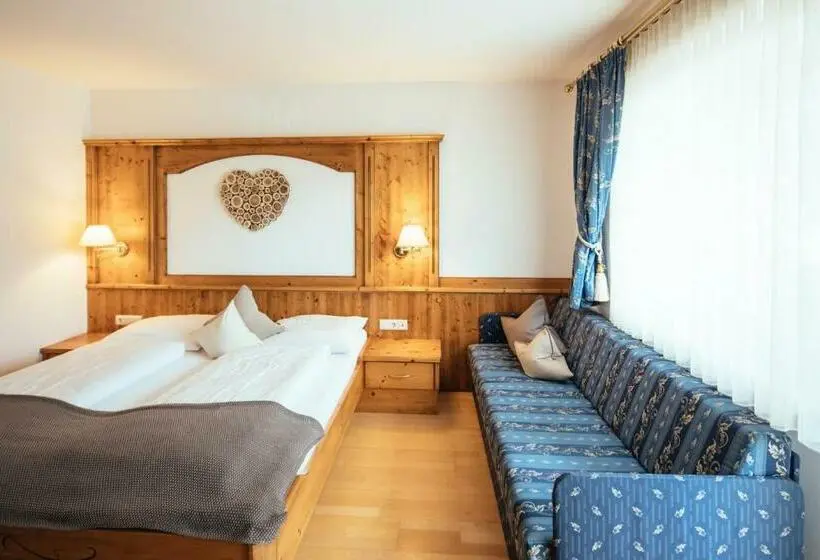 Standard-huone Parveke, Tirolerhof