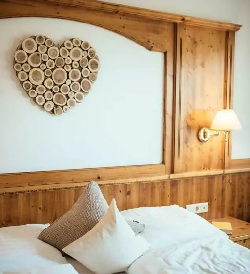 Standard-huone Parveke, Tirolerhof