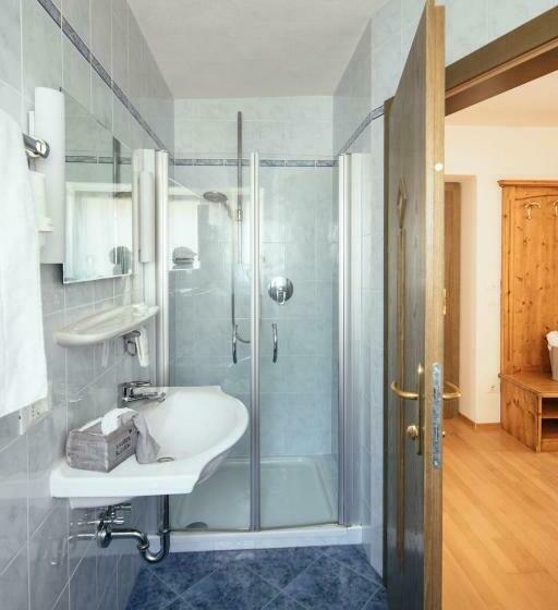 标准间, Tirolerhof