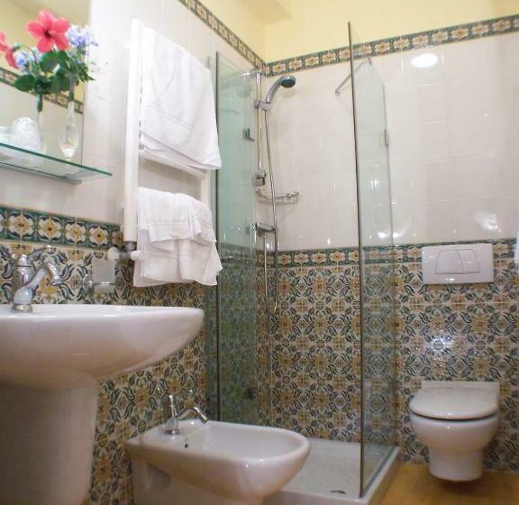 غرفة قياسية مطلة على الجبل, Torre Bennistra