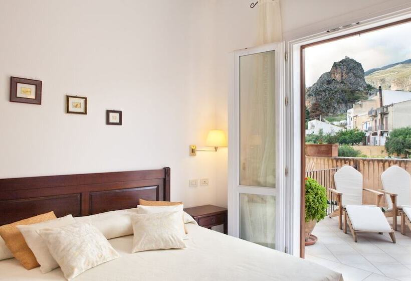 غرفة قياسية مزودة بتراس مطلة على الجبل, Torre Bennistra