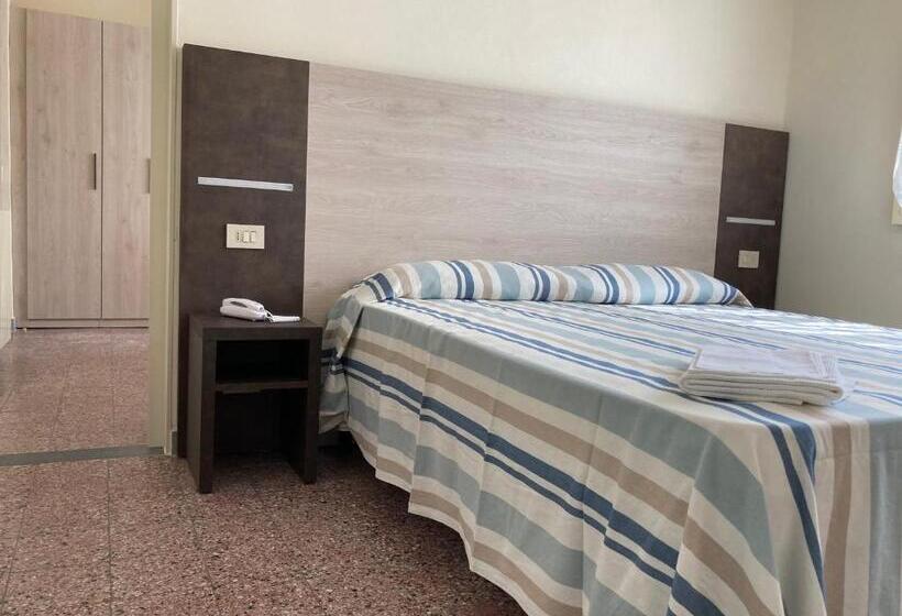 חדר סטנדרט לארבעה, Verdesolemare