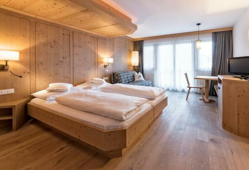 컴포트 룸, Villa Monica