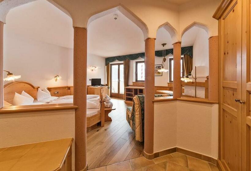 컴포트 룸, Villa Monica